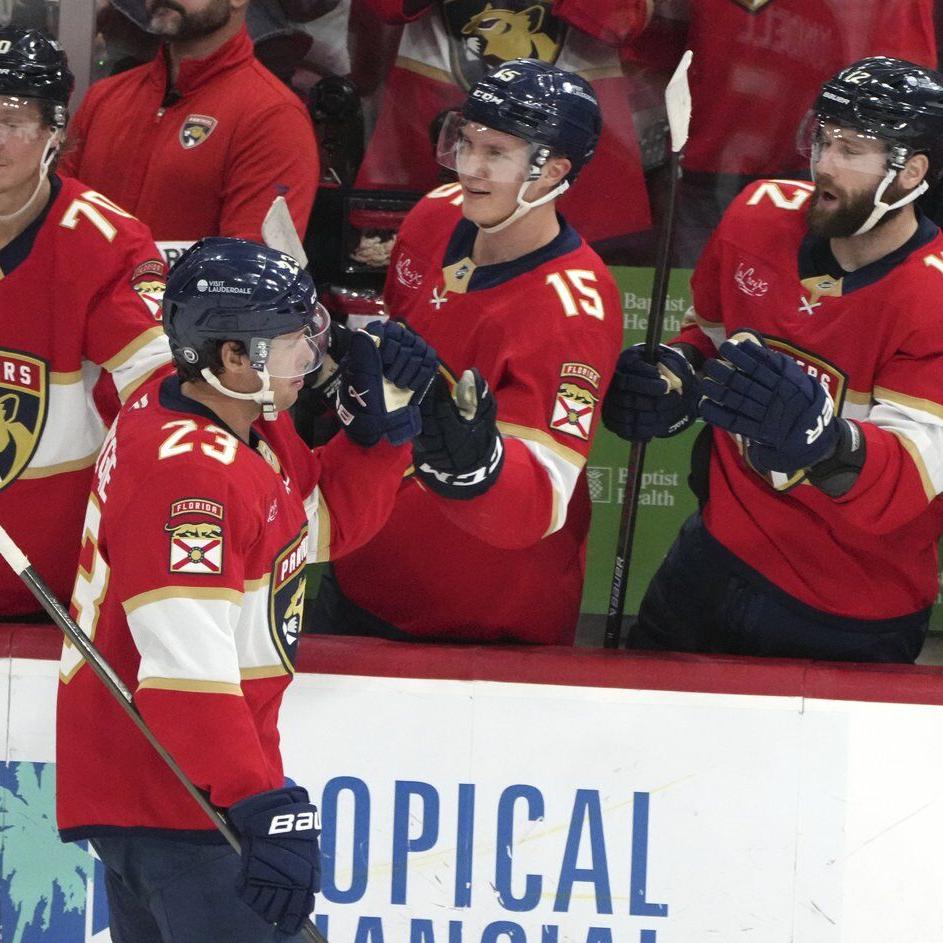 NHL roundup: Verhaeghe's hat trick helps Panthers snap Islanders' seven-game win streak